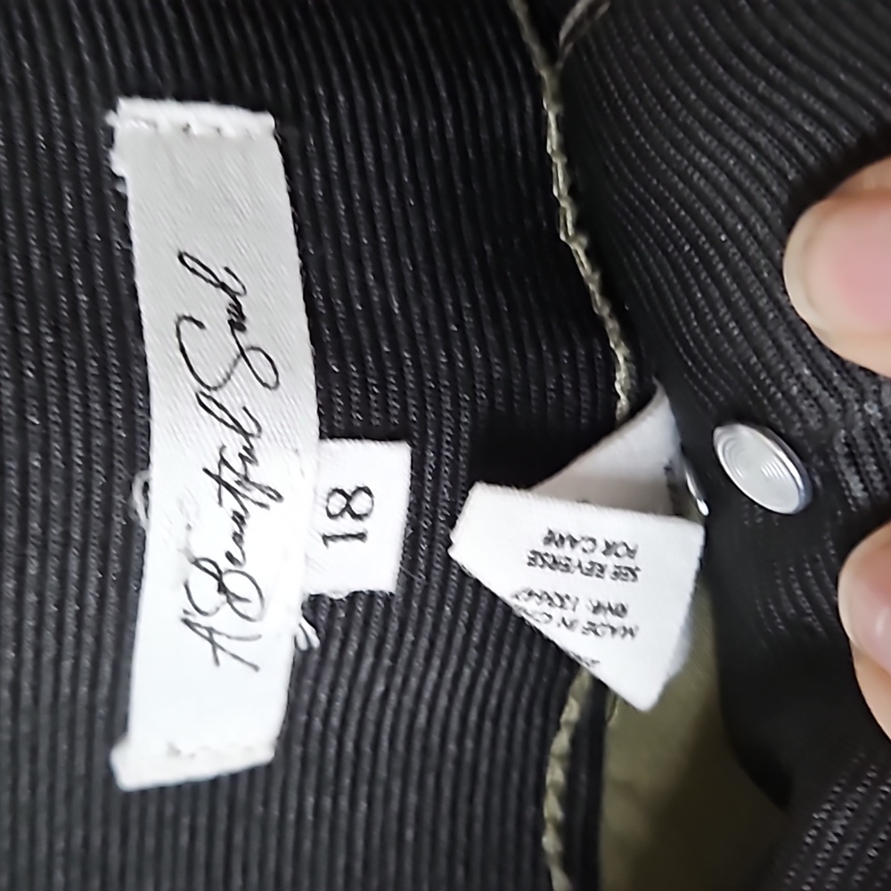 A beautiful soul / arula 🖤 camo pants (#94) - Picture 4 of 7